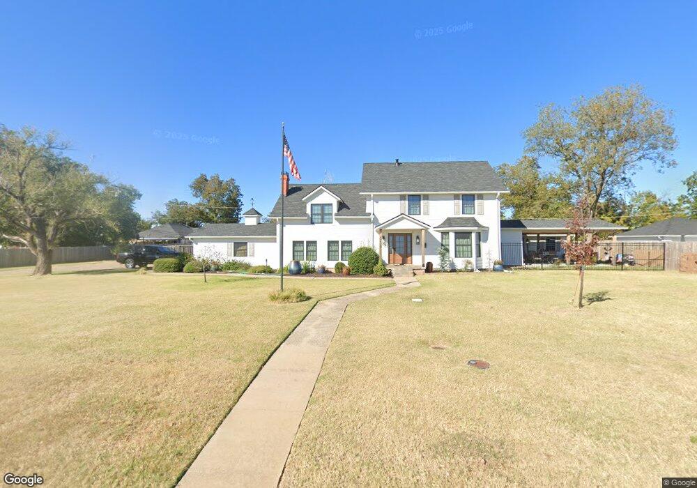 518 W Federal St, Shawnee, OK 74804 - photo 1