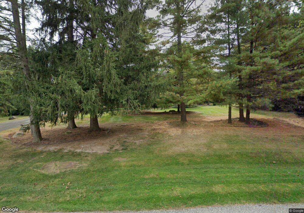 1569 Sodon Lake Dr, Bloomfield Hills, MI 48302 - photo 1