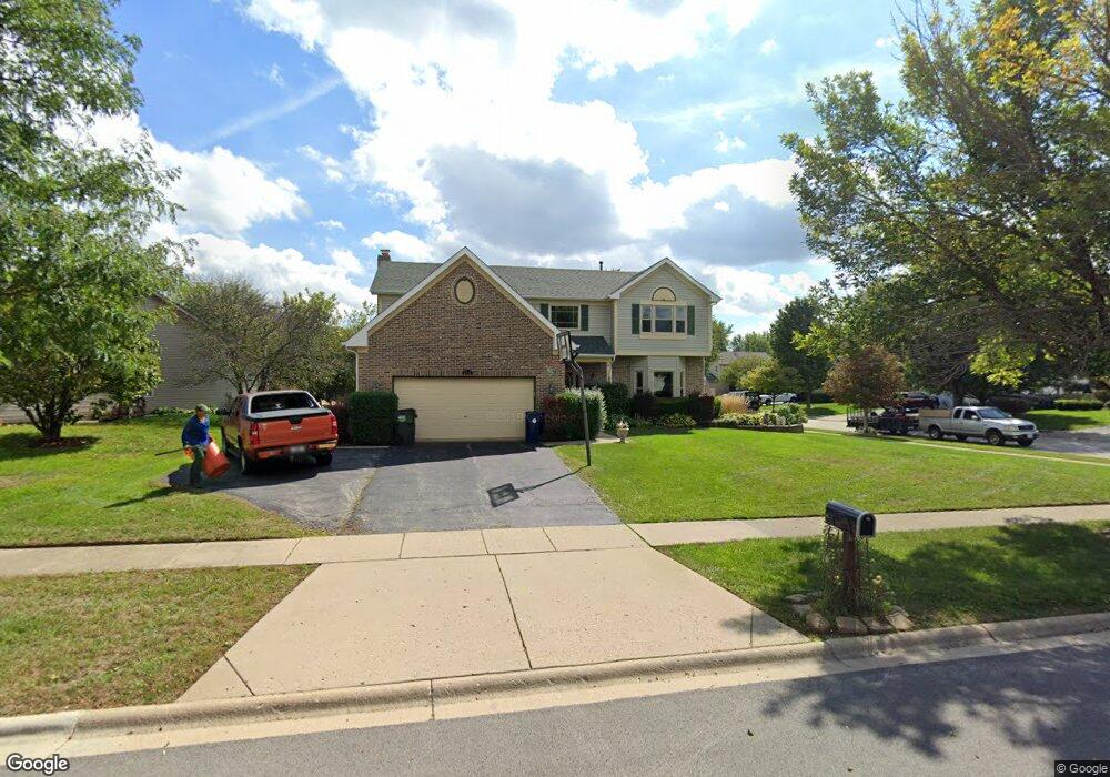 871 Hackberry Ln, Algonquin, IL 60102 - photo 1