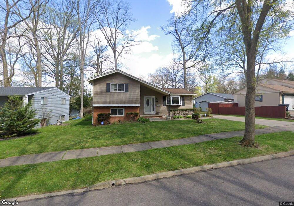 1465 Hilton Dr, Akron, OH 44313 - photo 1