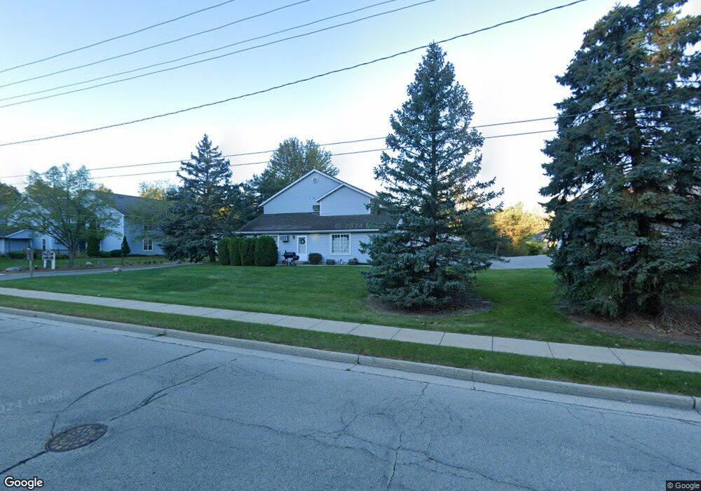 505 Slinger Rd unit F4, Slinger, WI 53086 - photo 1