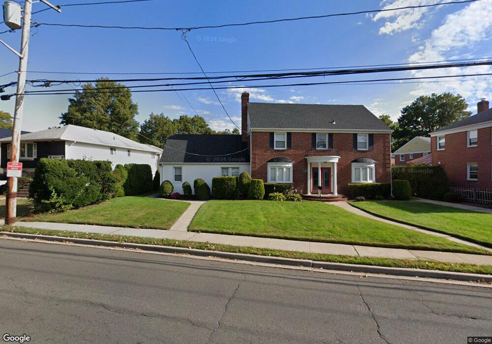 123 Carnation Ave, Floral Park, NY 11001 - photo 1