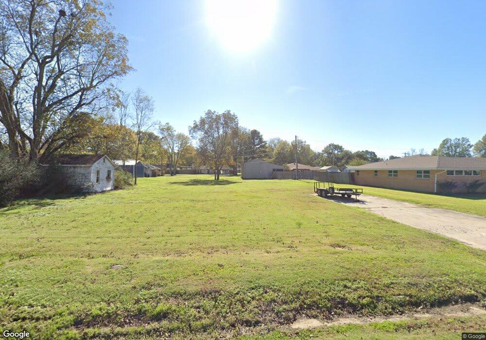 409 W 11th St, Stuttgart, AR 72160 - photo 1