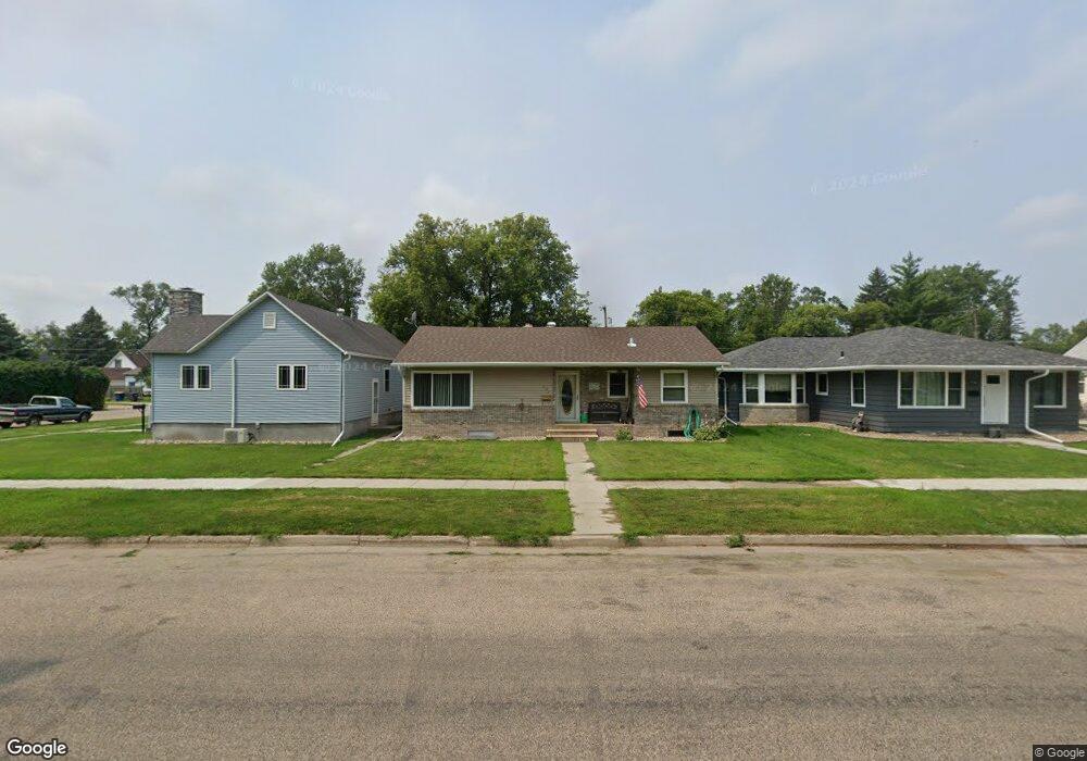 705 2nd Ave NE, Jamestown, ND 58401 - photo 1