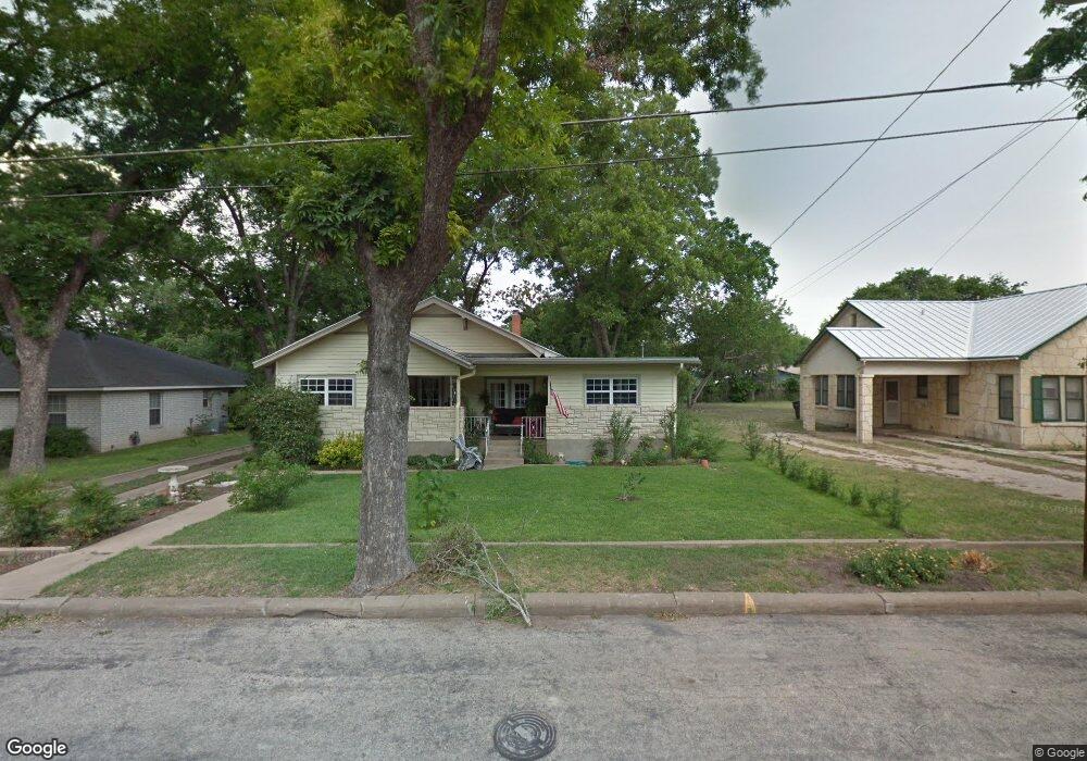 410 N Edison St, Fredericksburg, TX 78624 - photo 1