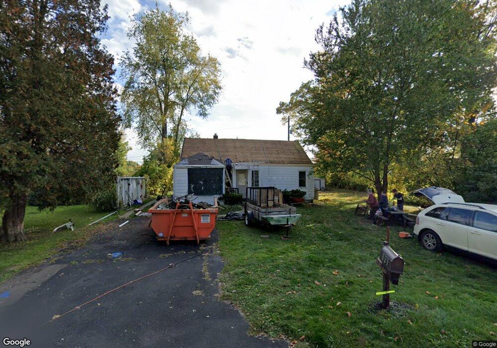 823 Loa St, Lansing, MI 48910 - photo 1