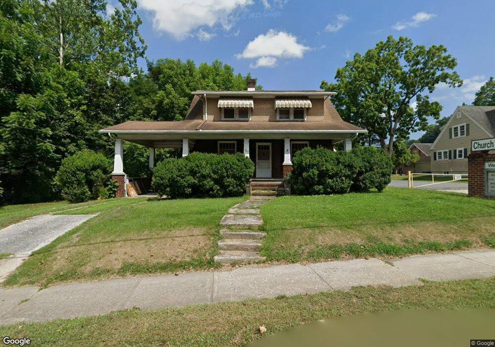 307 S Washington St, Berkeley Springs, WV 25411 - photo 1