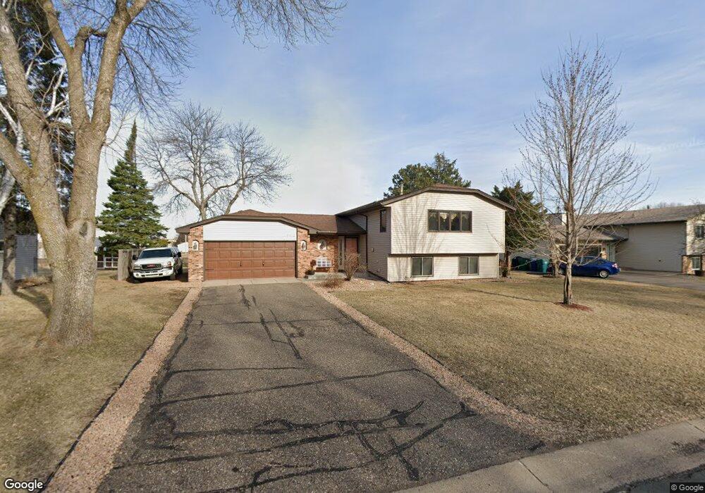 9472 Lancaster Ln N, Maple Grove, MN 55369 - photo 1