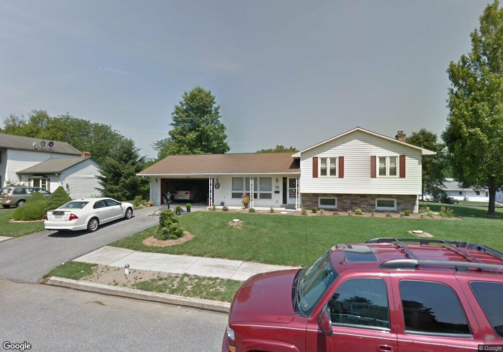 953 E Walnut St, Palmyra, PA 17078 - photo 1