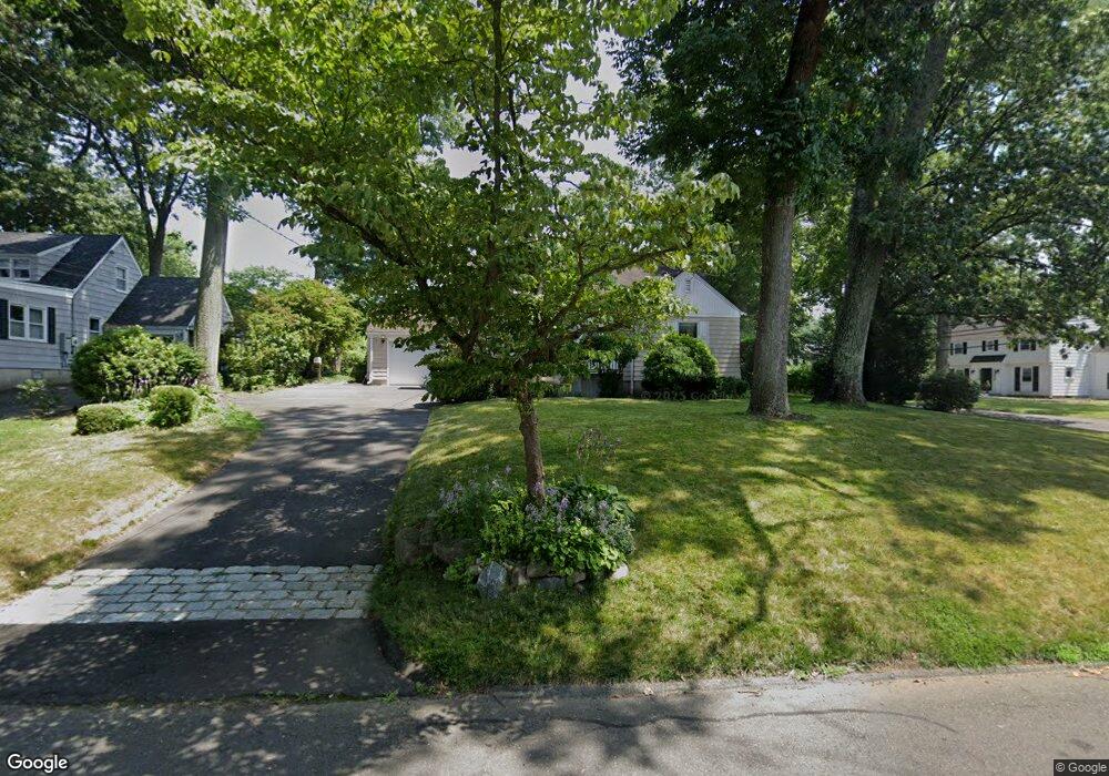 178 Dannell Dr, Stamford, CT 06905 - photo 1