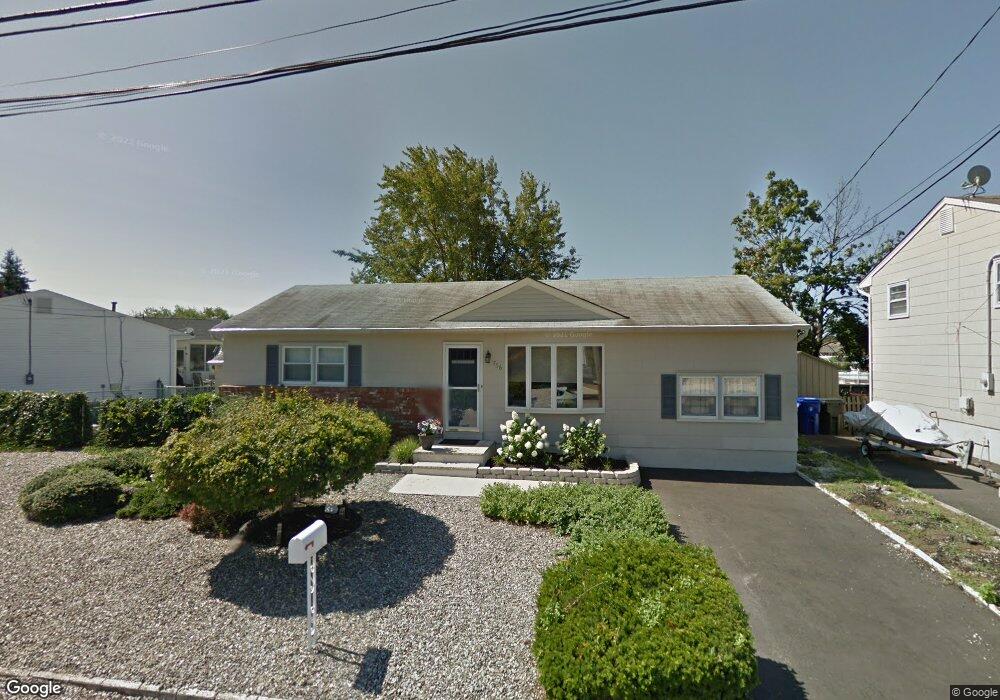 736 Tunney Point Dr, Toms River, NJ 08753 - photo 1