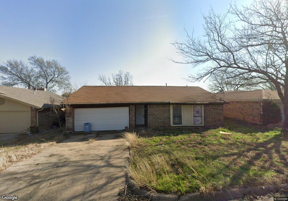 7021 Woodmoor Rd, Fort Worth, TX 76133 - photo 1