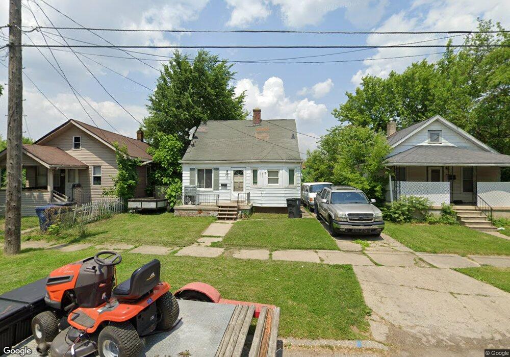 2550 Swayze St, Flint, MI 48503 - photo 1