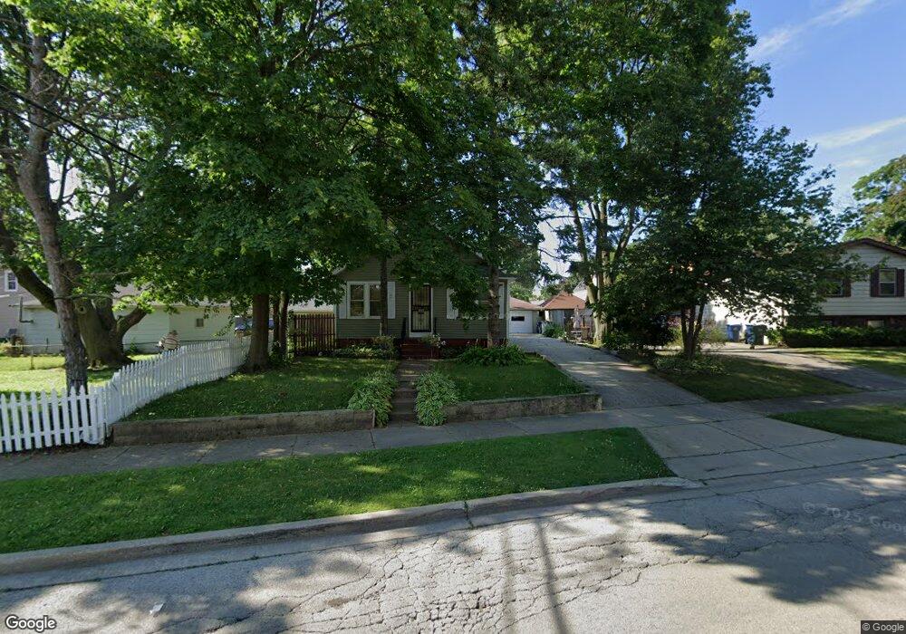 2015 W Ridgeland Ave, Waukegan, IL 60085 - photo 1