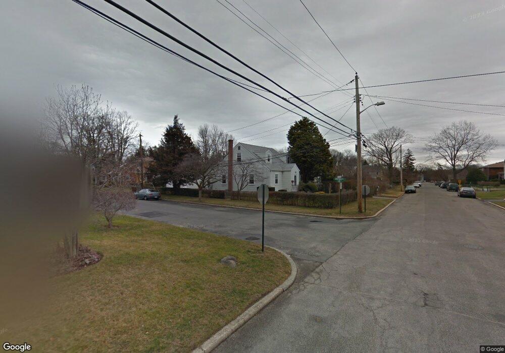 36 Laurel Ave, Glen Cove, NY 11542 - photo 1