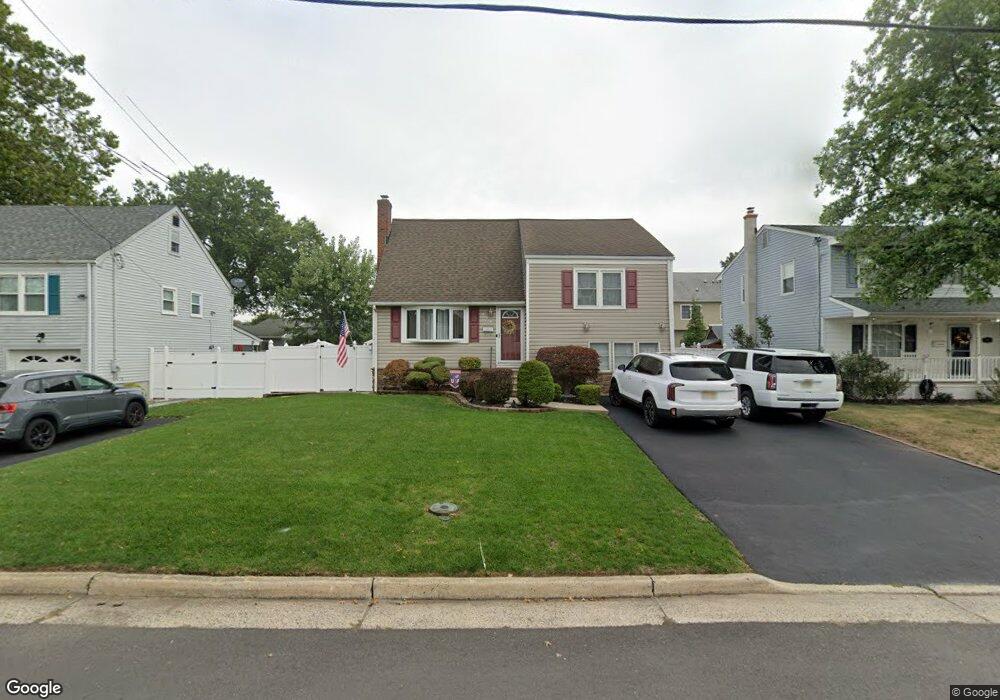 208 Melrose Ave, Middlesex, NJ 08846 - photo 1