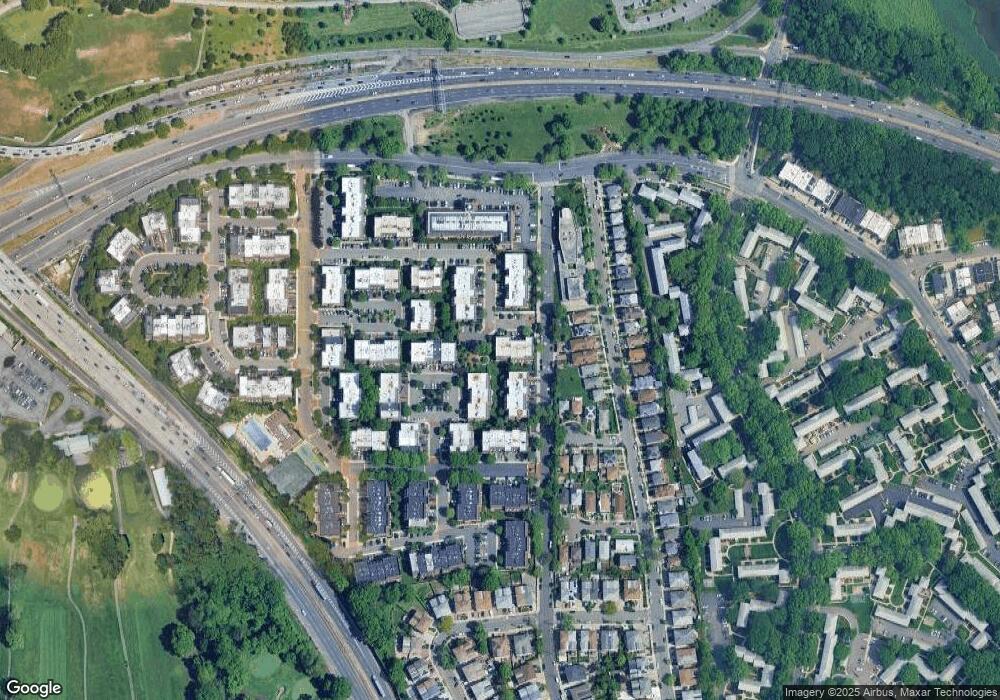 208-2 Robert Rd unit 4E, Bayside, NY 11360 - photo 1