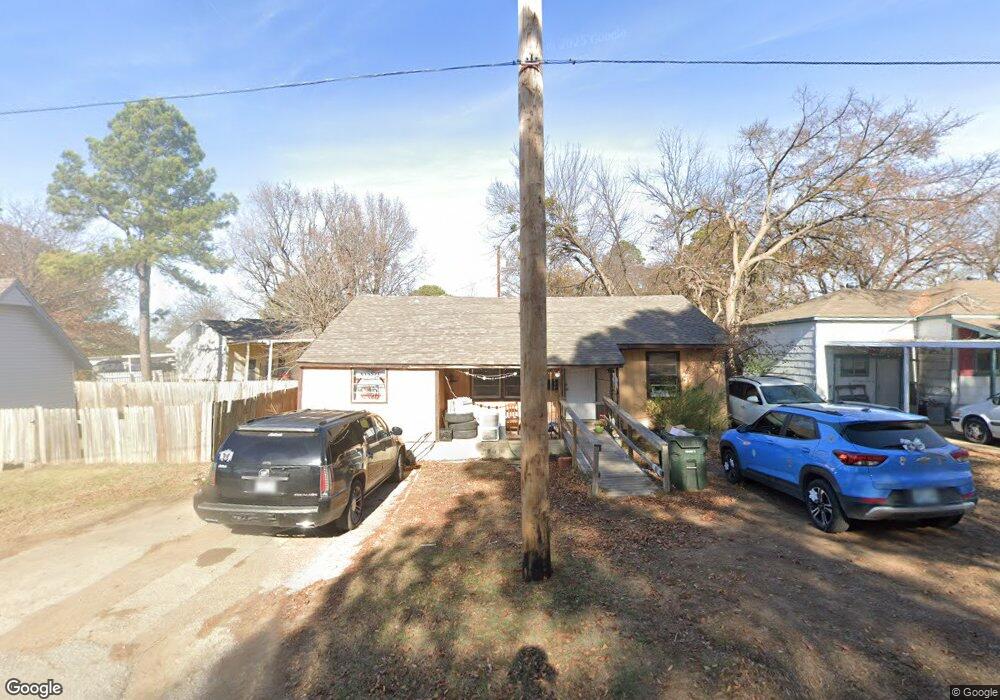 405 E 20th St, Okmulgee, OK 74447 - photo 1