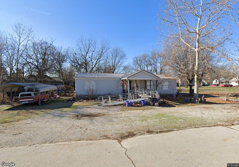621 S 20th St, Parsons, KS 67357 - photo 1
