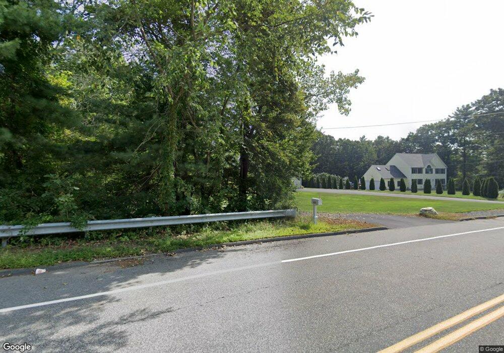 301 Center St, Bellingham, MA 02019 - photo 1