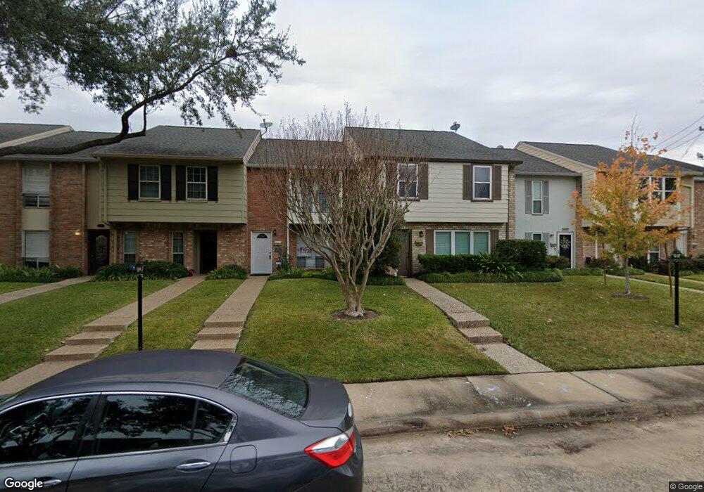 10172 Longmont Dr unit 43, Houston, TX 77042 - photo 1