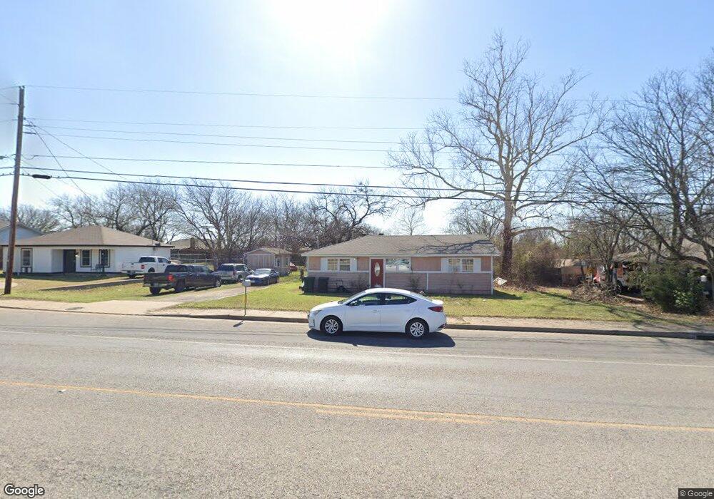 1207 Country Club Rd, Cleburne, TX 76033 - photo 1