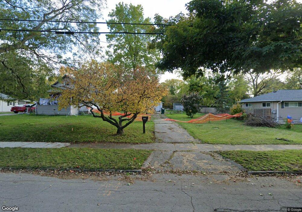 423 W Berry Ave, Lansing, MI 48910 - photo 1