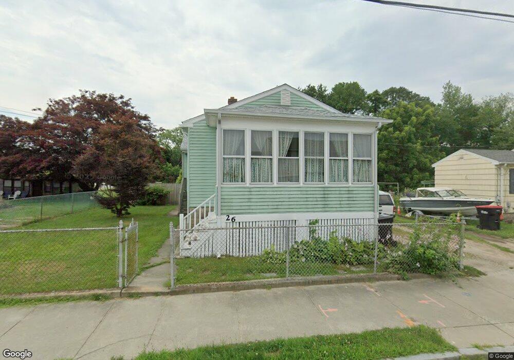 26 Mccabe St, South Dartmouth, MA 02748 - photo 1