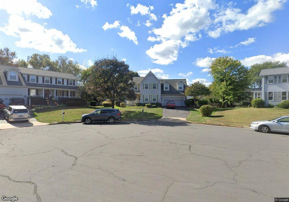 13403 Birch Bark Ct, Fairfax, VA 22033 - photo 1