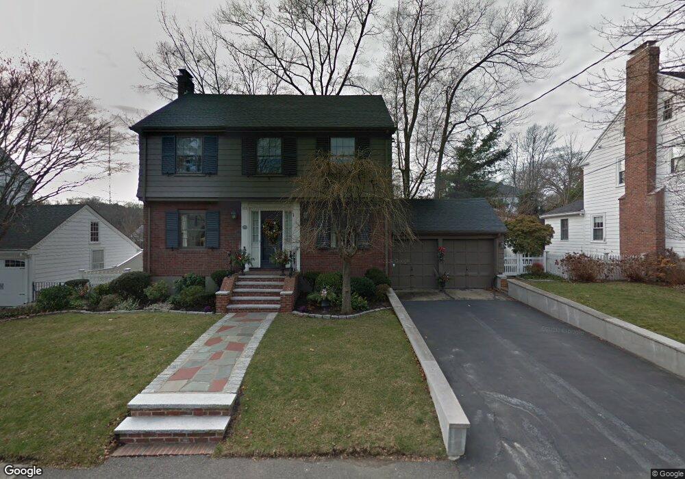 105 Governors Rd, Milton, MA 02186 - photo 1