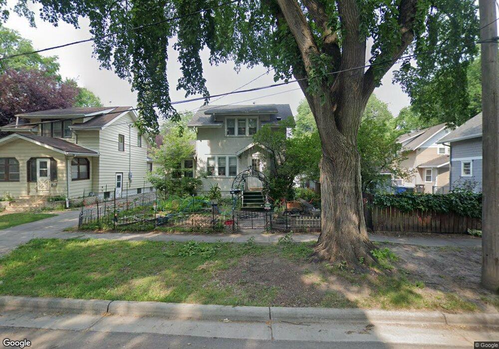 1209 13 1 2 St S, Fargo, ND 58103 - photo 1