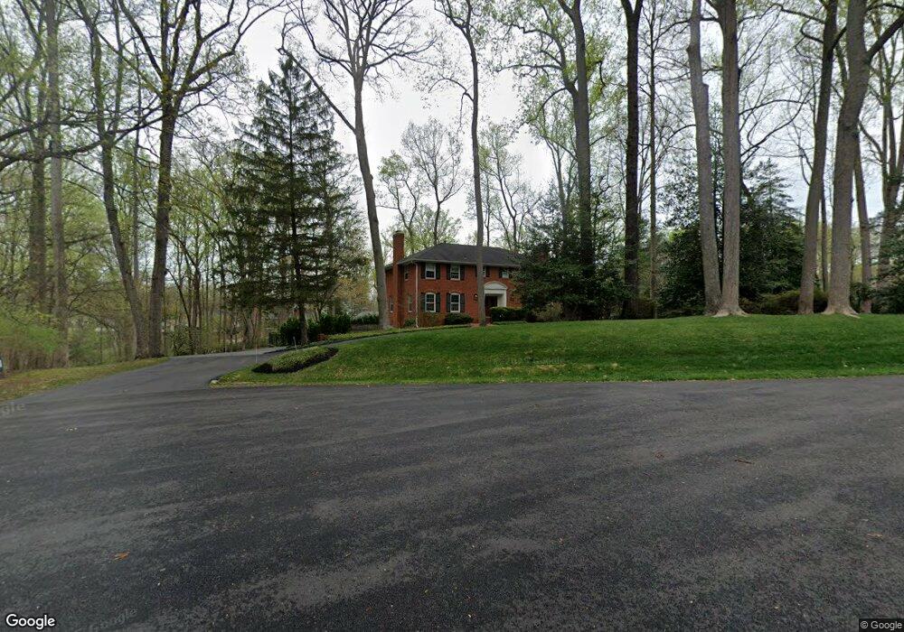 8506 Sparger St, McLean, VA 22102 - photo 1