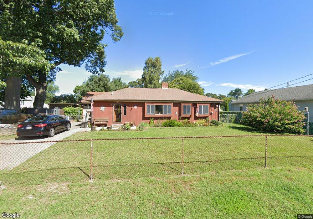 93 Sherman St, Riverside, RI 02915 - photo 1