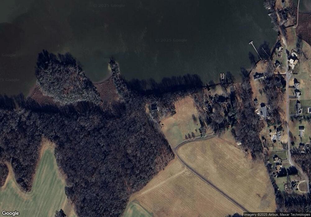 19923 Ridge Rd, Colonial Beach, VA 22443 - photo 1