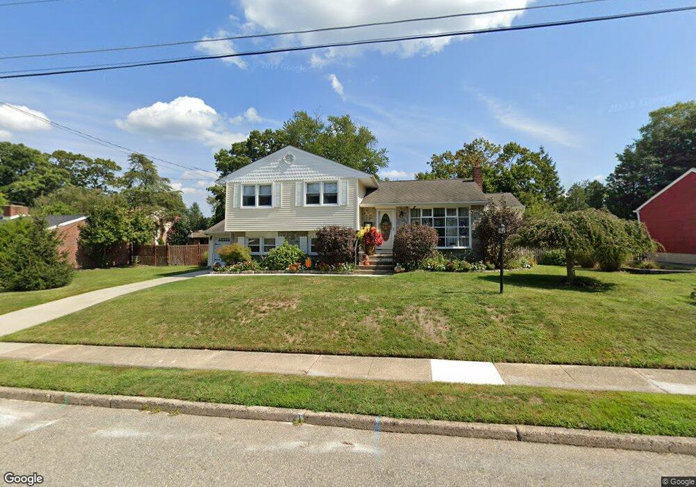 121 Juniper Ave, Berlin, NJ 08009 - photo 1