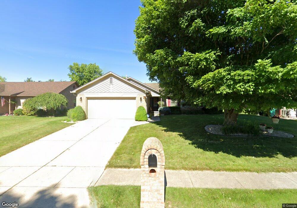 914 Brookside Ln, Plainfield, IN 46168 - photo 1