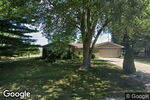 210 Hight Dr, Moweaqua, IL 62550