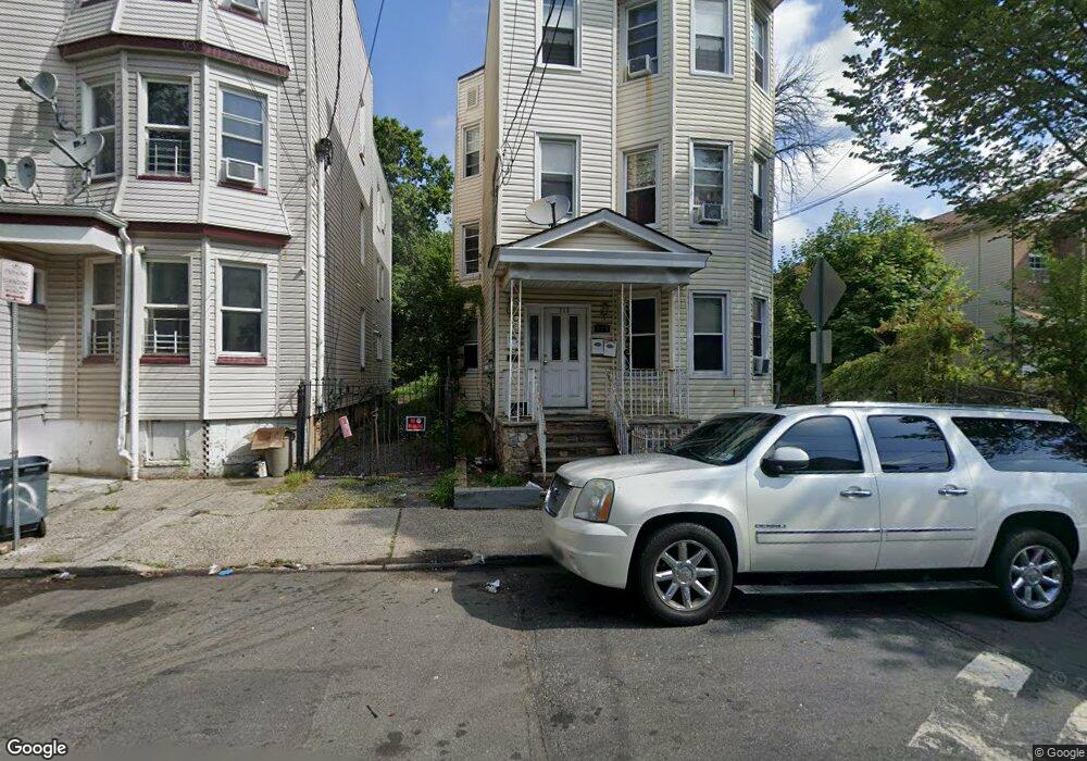 313-315 W Runyon St, Newark, NJ 07108 - photo 1
