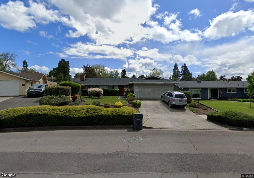 1436 N Keeneway Dr, Medford, OR 97504 - photo 1