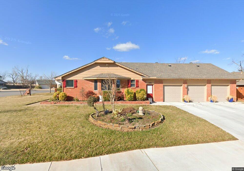 2401 NW 121st St, Oklahoma City, OK 73120 - photo 1