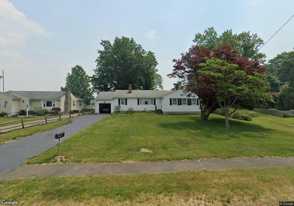 761 S Pine Creek Rd, Fairfield, CT 06824 - photo 1