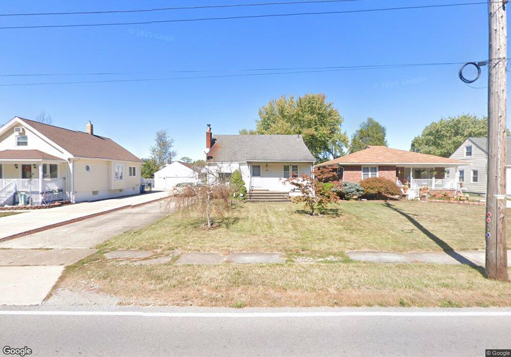 1725 E 36th St, Lorain, OH 44055 - photo 1