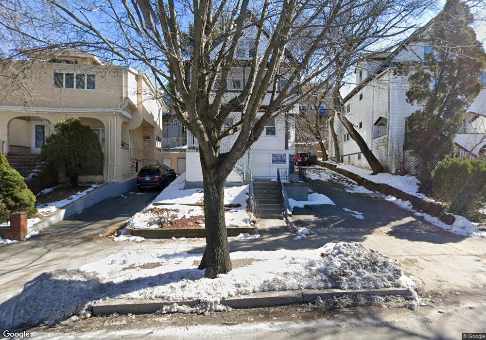 291 Alewife Brook Pkwy unit 2, Somerville, MA 02144 - photo 1