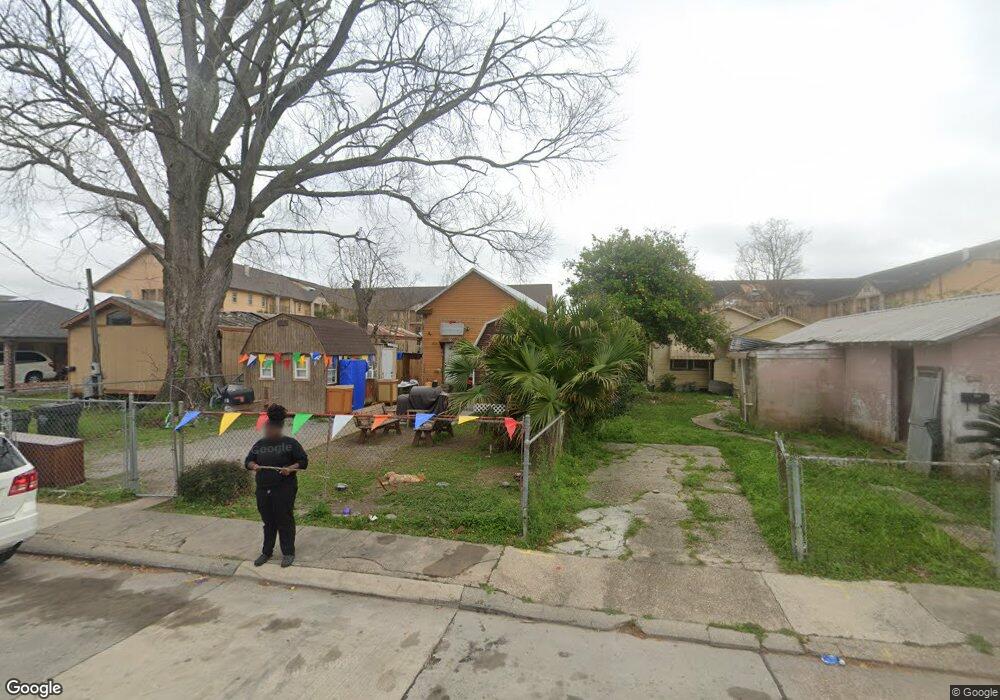 213 Naquin St, Houma, LA 70360 - photo 1