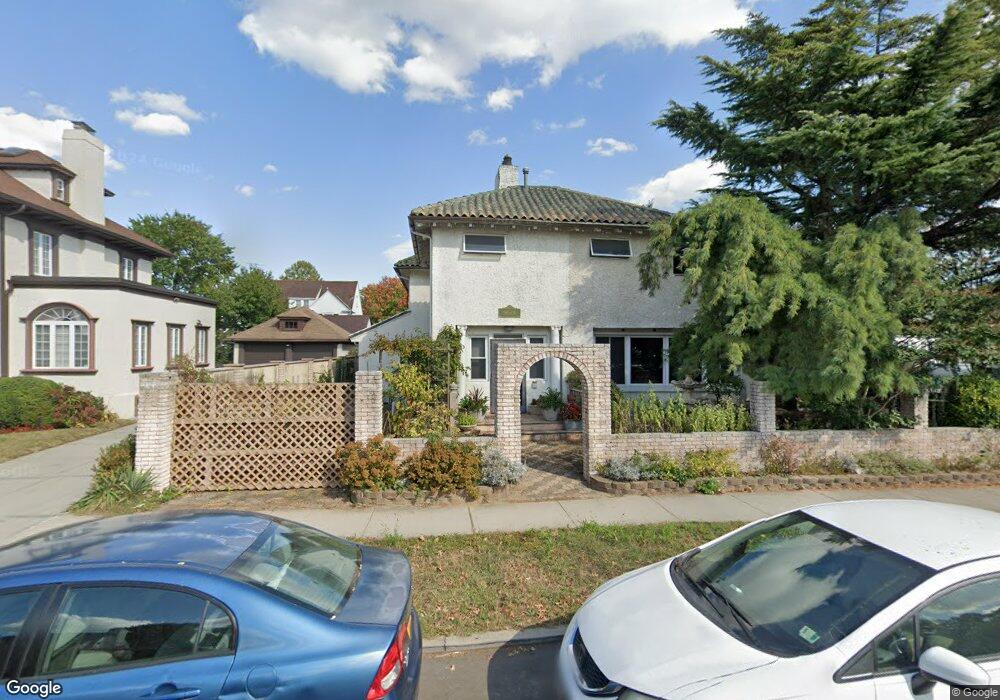 19505 90th Ave, Hollis, NY 11423 - photo 1