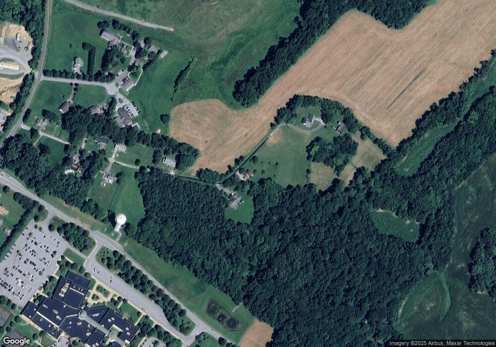 137 Dixon Ln, Sykesville, MD 21784 - photo 1