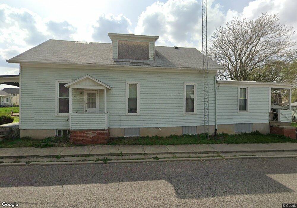 102 6th St, Lincoln, IL 62656 - photo 1