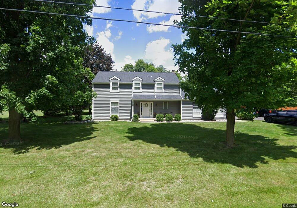 1825 Woodland Dr, Owosso, MI 48867 - photo 1