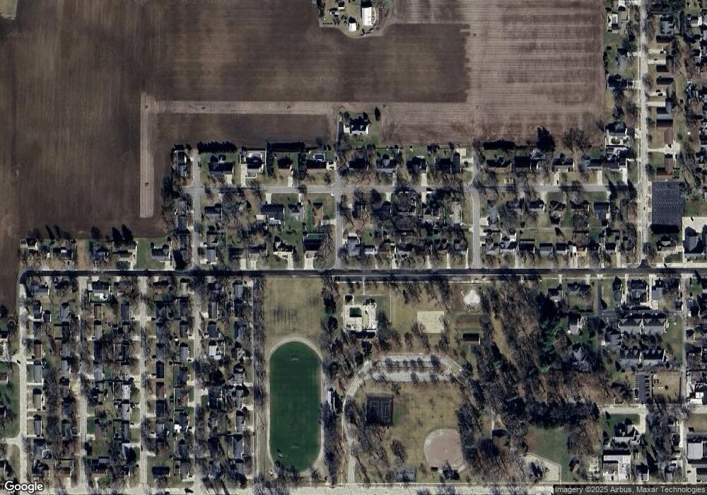 412 Walnut St, Archbold, OH 43502 - photo 1