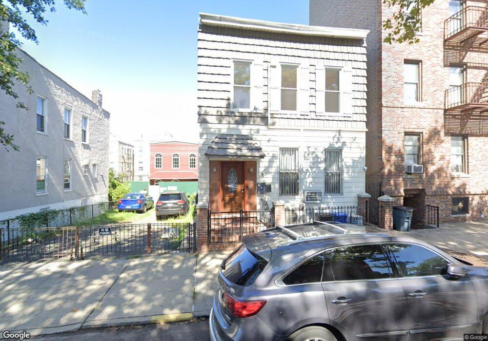 3152 45th St, Astoria, NY 11103 - photo 1